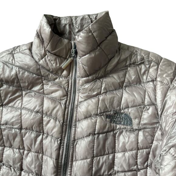 The North Face Quilted Jacket - Picture 4 of 12
